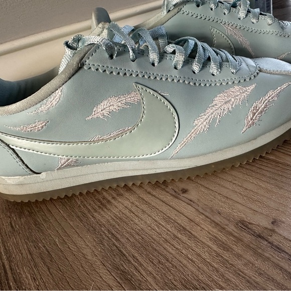 Nike coretz goddess of victory feather shoes size 8 - Picture 2 of 4